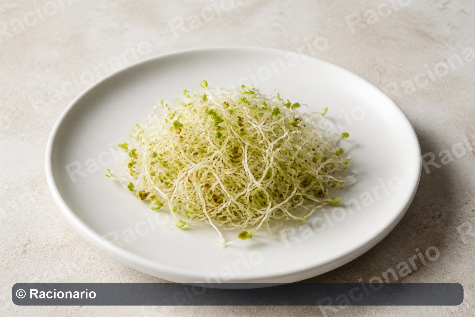 Ración de Brotes de alfalfa: Ración: un puñado, 20 g