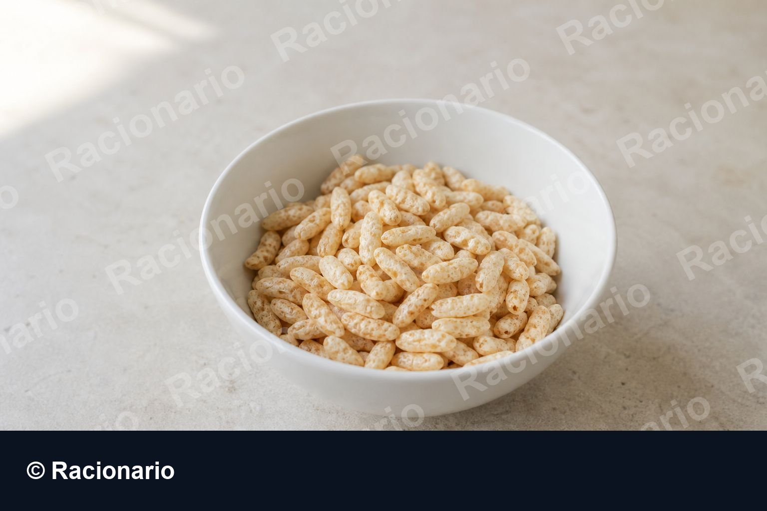 Ración de Cereales de desayuno de arroz inflado: Ración: tres puñados, 30 g