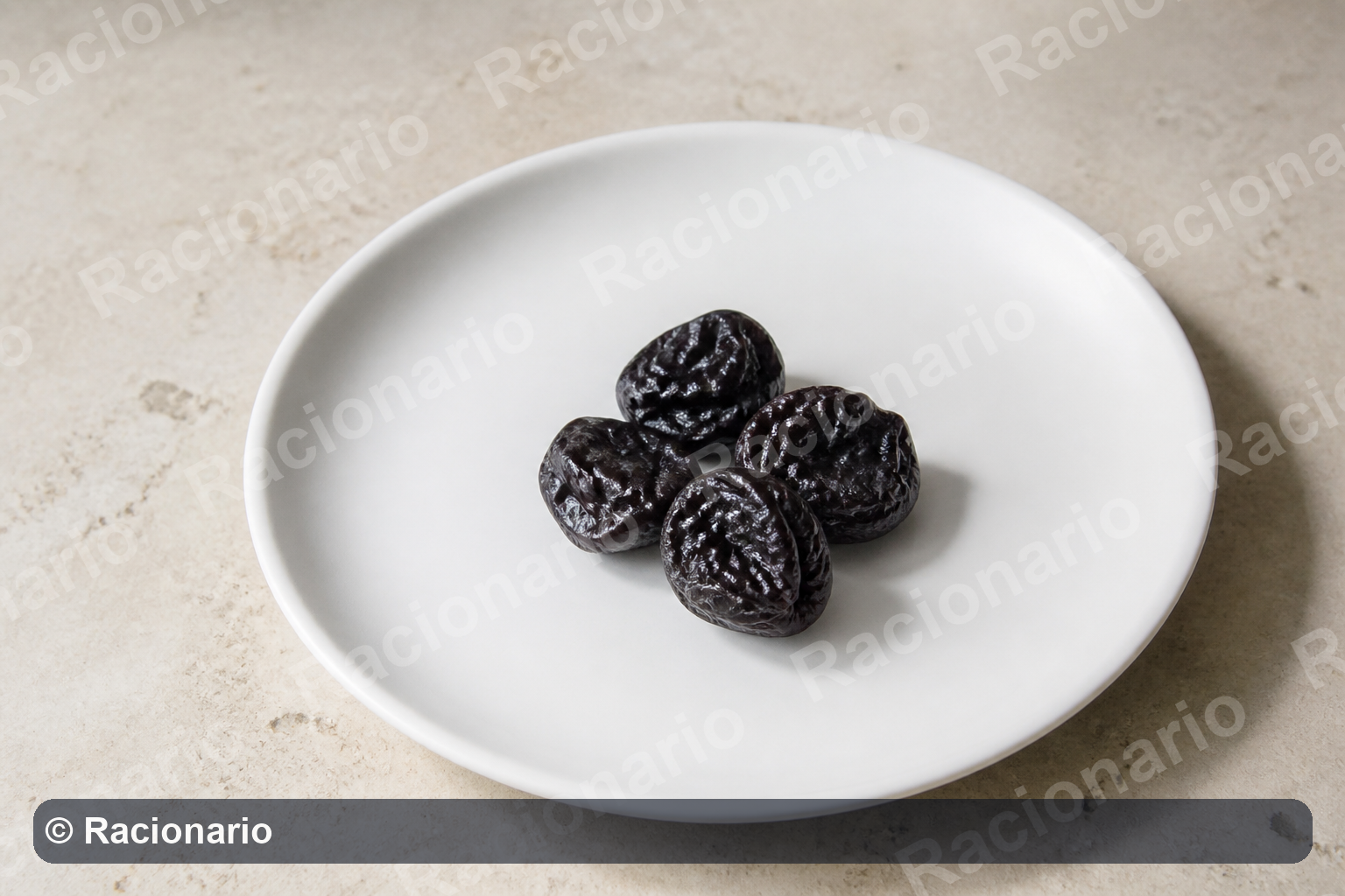 Ración de Ciruelas pasas: Ración: cuatro unidades, 30 g