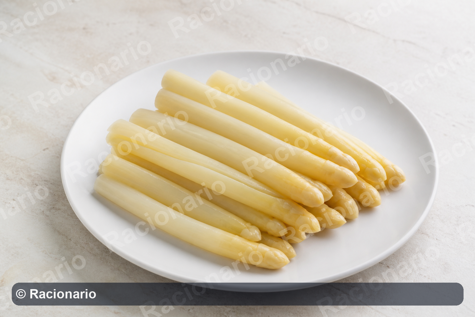 Ración de Espárragos blancos en conserva: Lata escurrida: 150 g