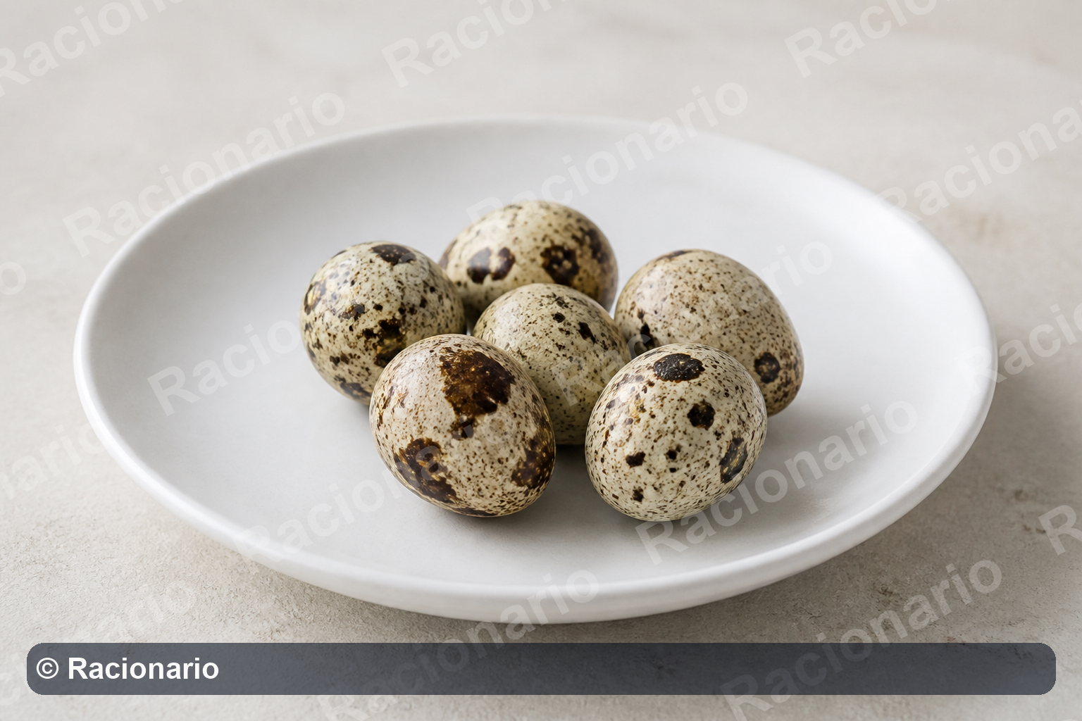 Ración de Huevo de codorniz: Ración: 5-6 unidades, 120 g