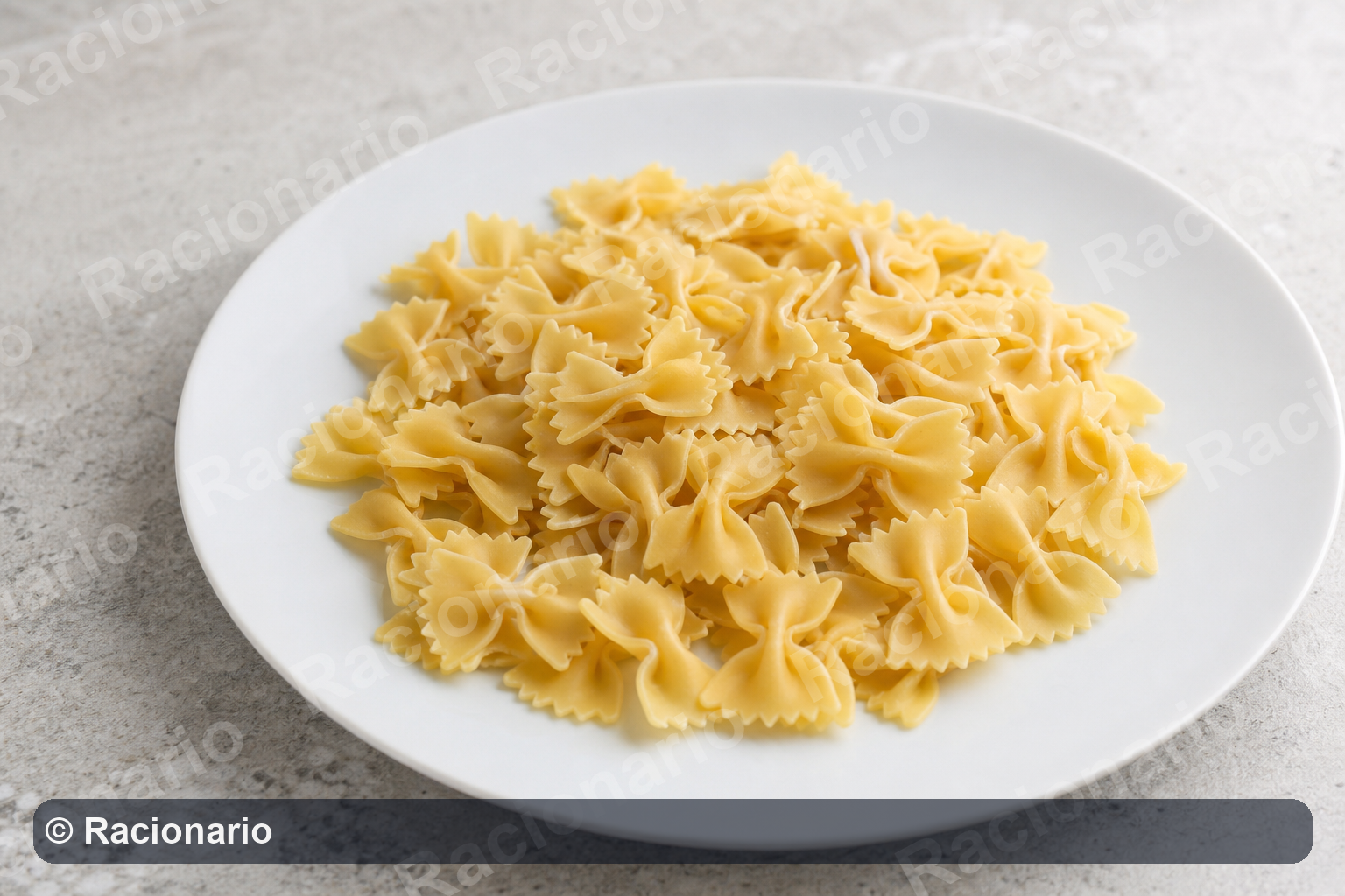Ración de Lacitos de pasta: Ración: una taza de café, 75 g