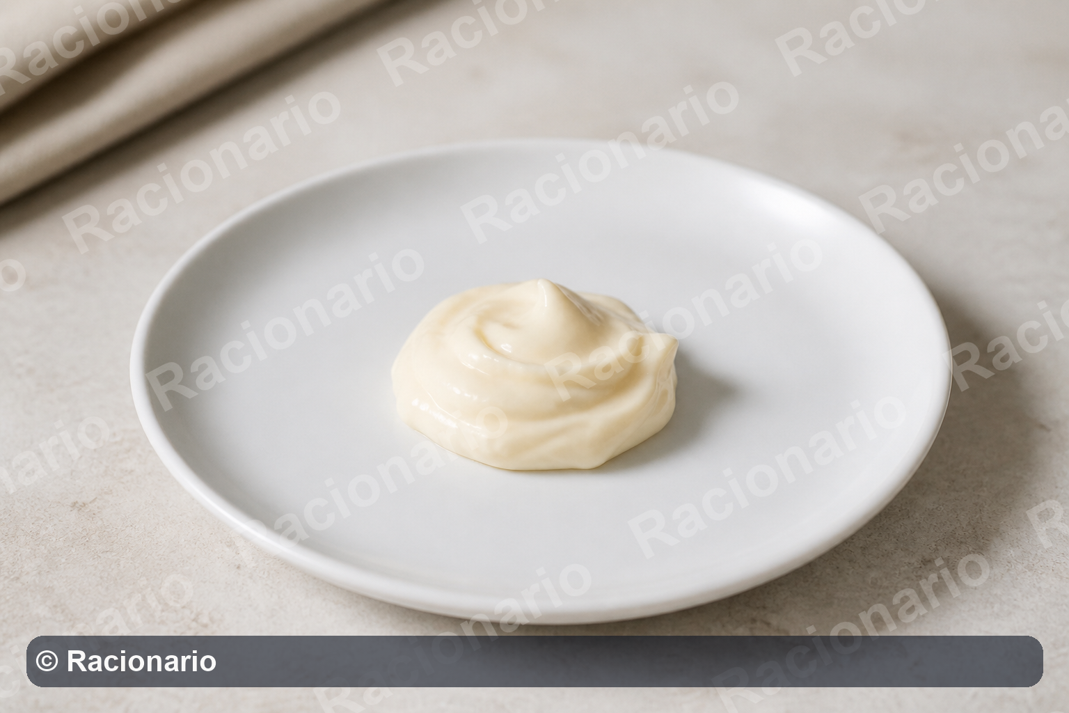 Ración de Mayonesa: Cucharada sopera: 15 g