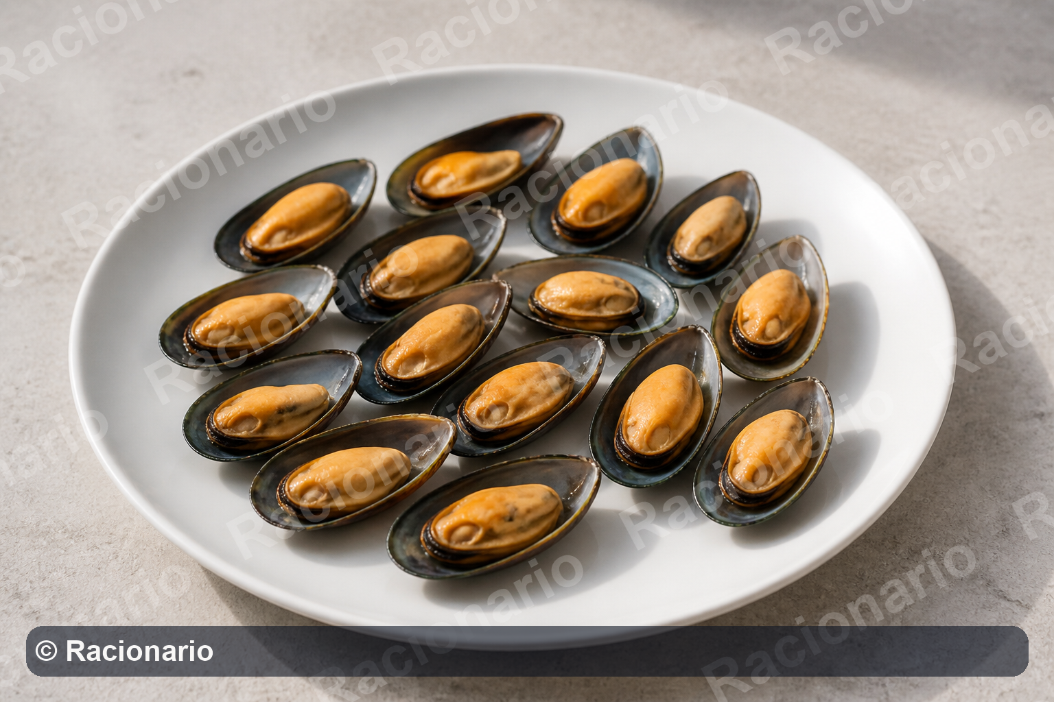 Ración de Mejillones frescos: Ración: quince unidades, 200 g