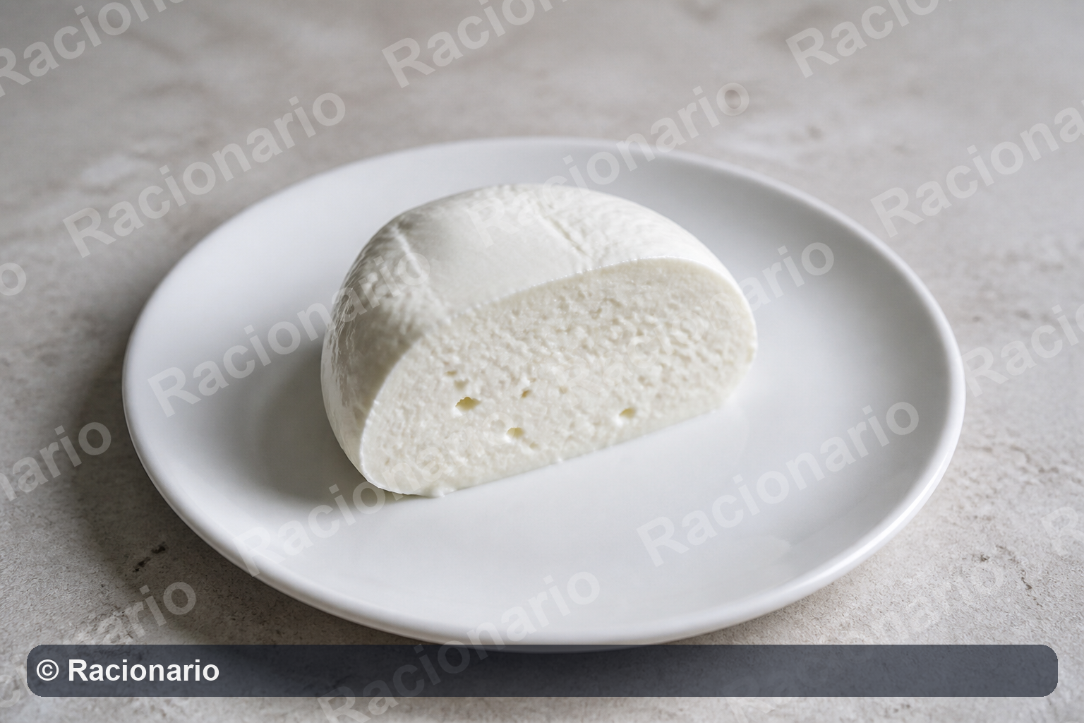 Ración de Mozzarella fresca: Ración: media unidad, 80 g