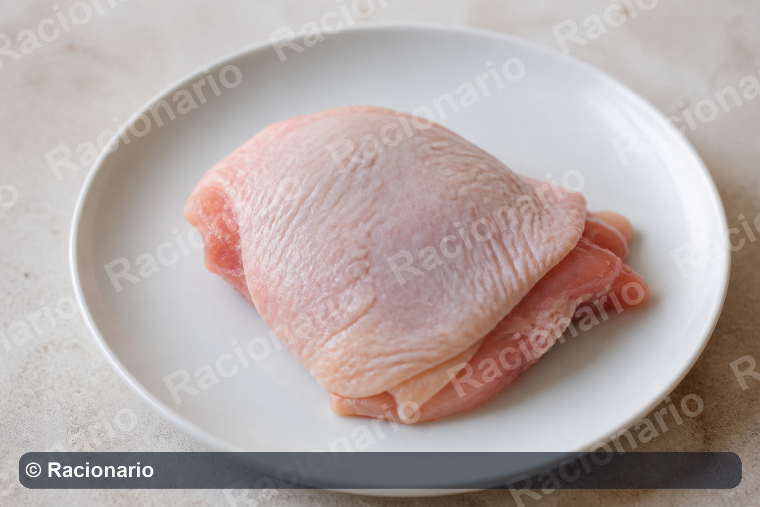 Ración de Muslo de pollo: Ración: muslo sin contramuslo, 290 g