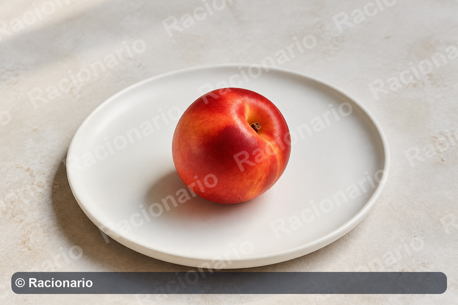 Ración de Nectarina: Ración: una unidad, 100-150 g