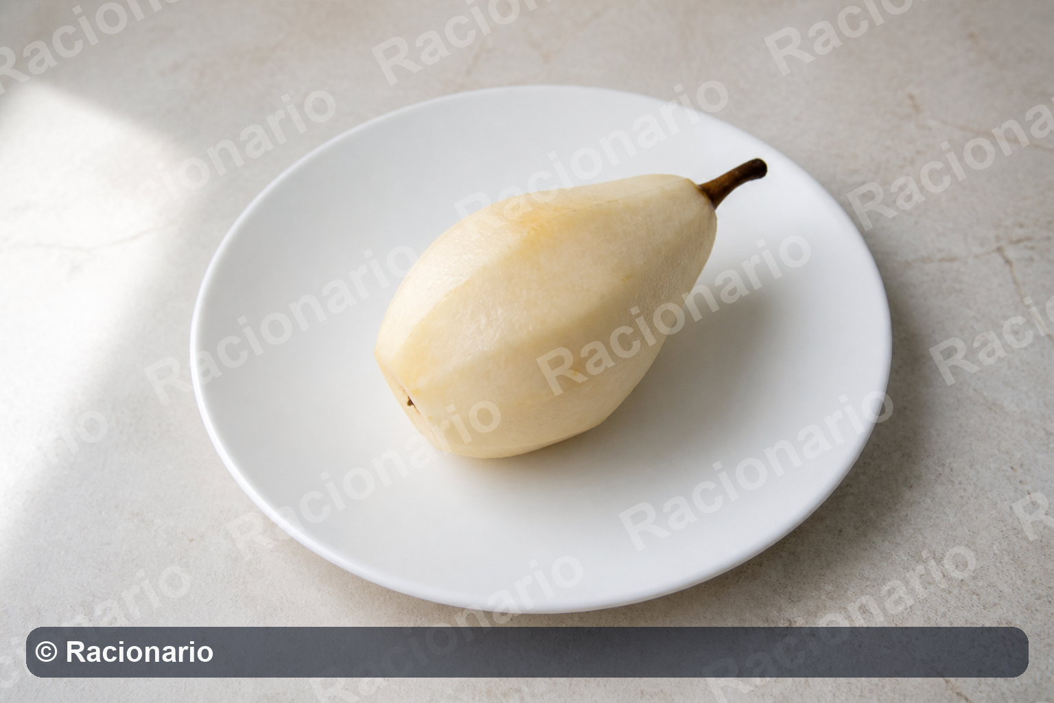 Ración de Pera: Ración: una unidad en limpio, 150 g