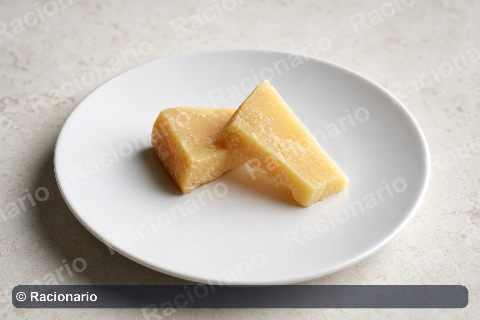 Ración de Queso curado: Ración: dos cortes, 30 g