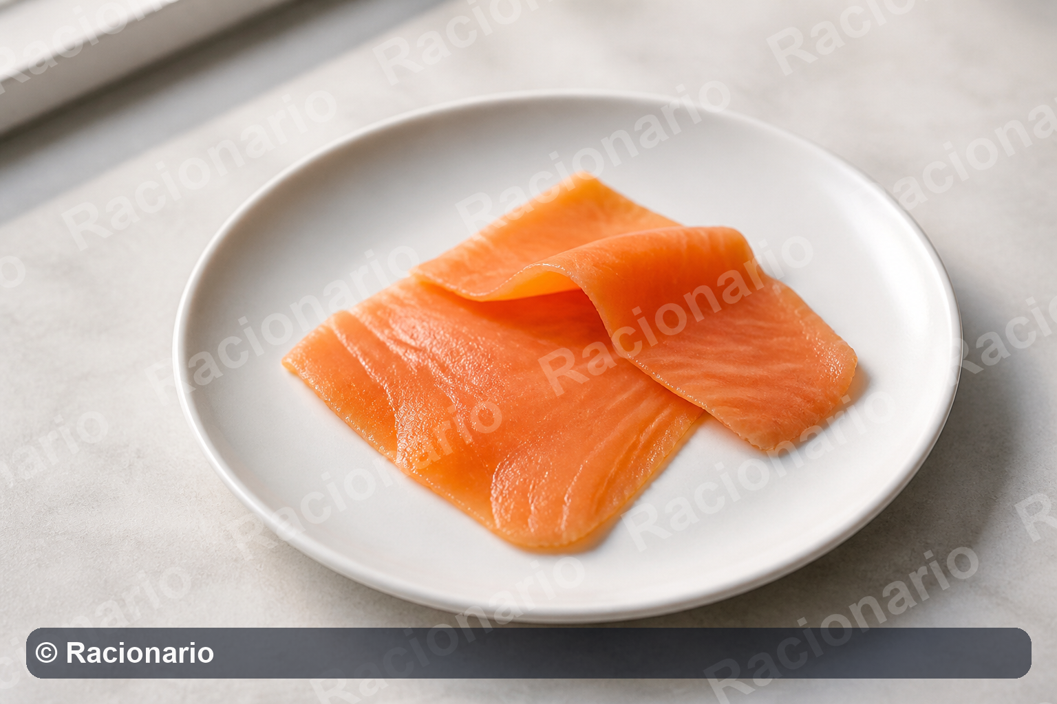 Ración de Salmón ahumado: Ración: dos lonchas, 60 g